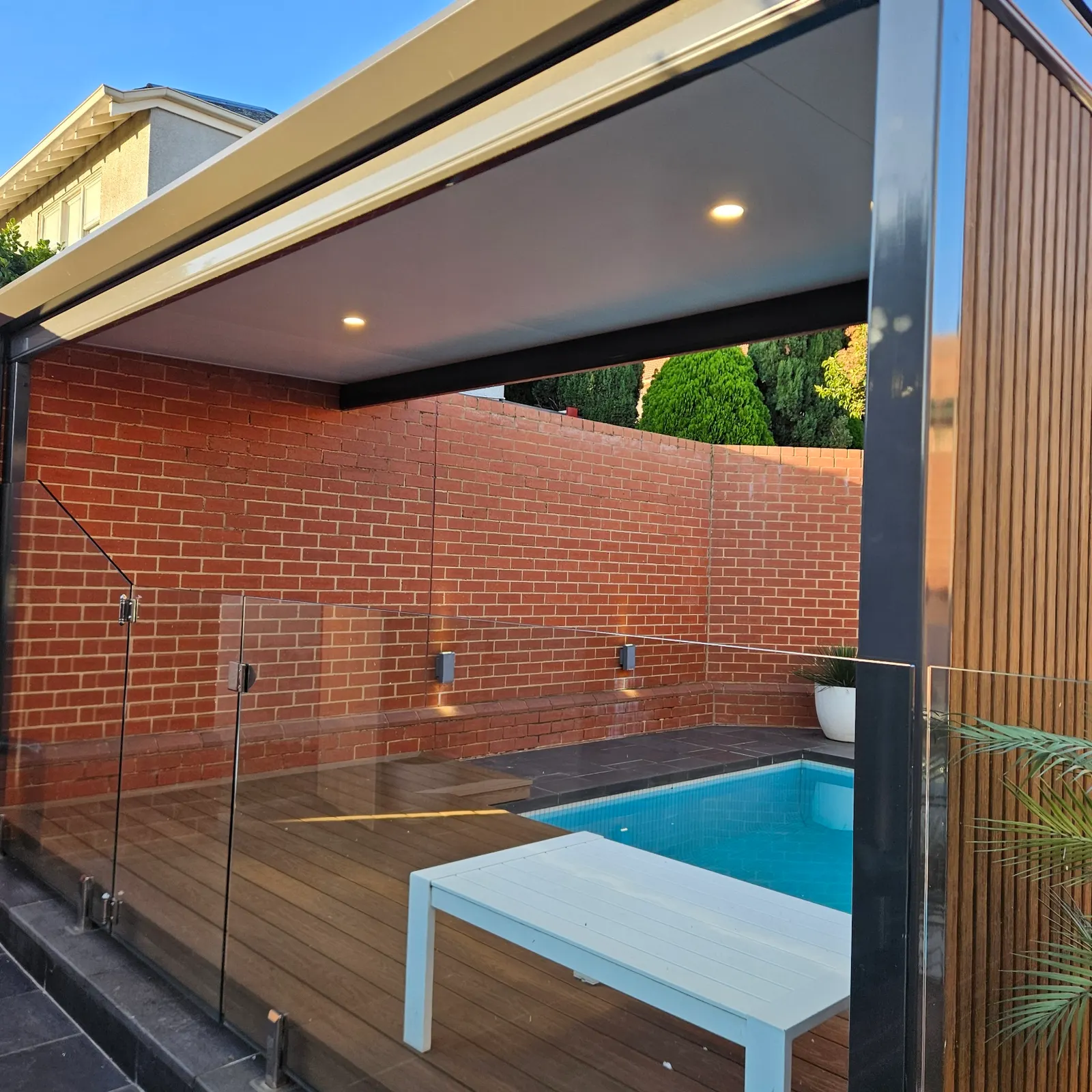 Outdoor lighting: power and lighting by AZ Electrical, Melbourne